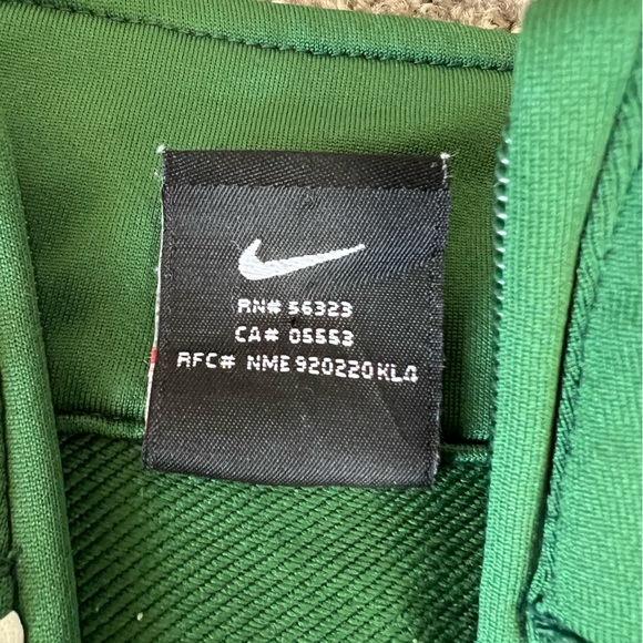 Vintage Nike Dri-Fit Team Sport Full Zip Jacket Size L (14-16) Red/Black Label - Picture 4 of 13